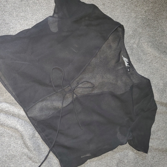 Cropped Sheer top - Picture 3 of 3